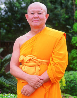 หลวงพ่อทัตตชีโว, ครูไม่เล็ก