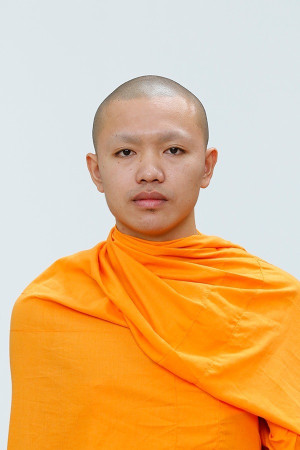 พระมหาเทิดเกียรติ นาถชโย