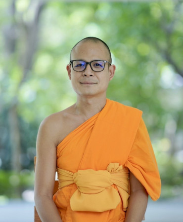พระมหานพพร ปุญฺญชโย ป.ธ.9